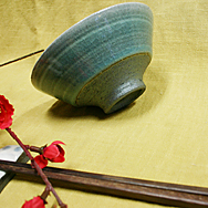 青釉飯碗[中]