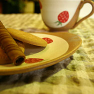 イチゴだえん皿