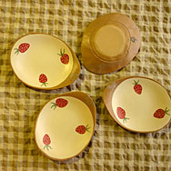 イチゴだえん皿